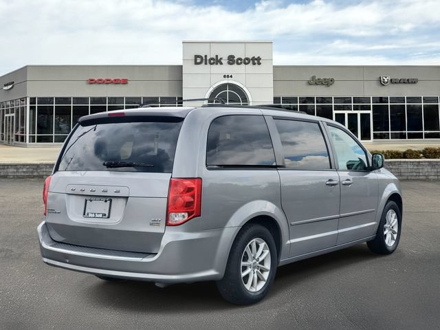 Used 2016 Dodge Grand Caravan SXT FWD image 2