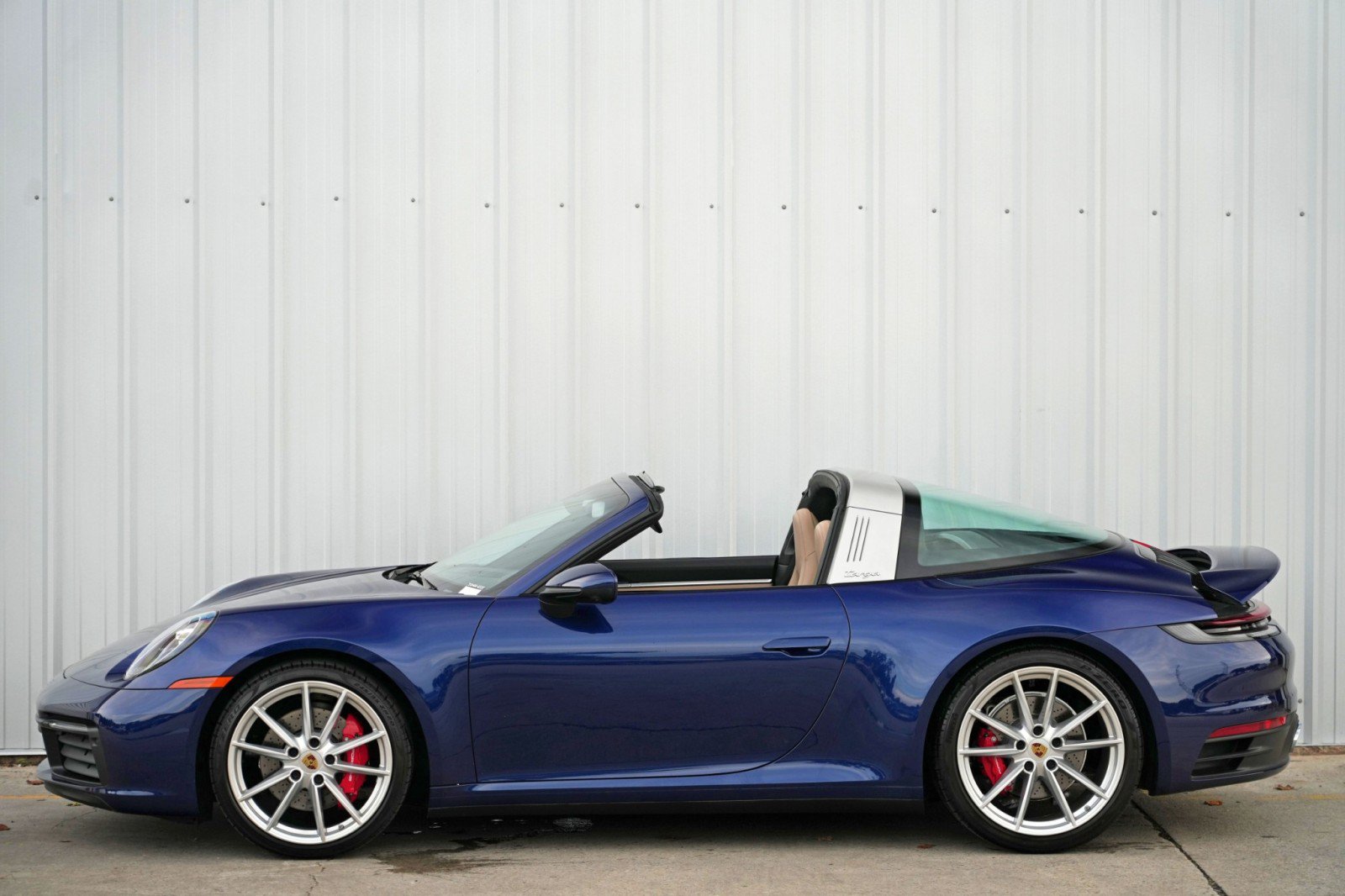 Used 2022 Porsche 911 Targa 4S w/ Premium Package AWD/4WD image 48
