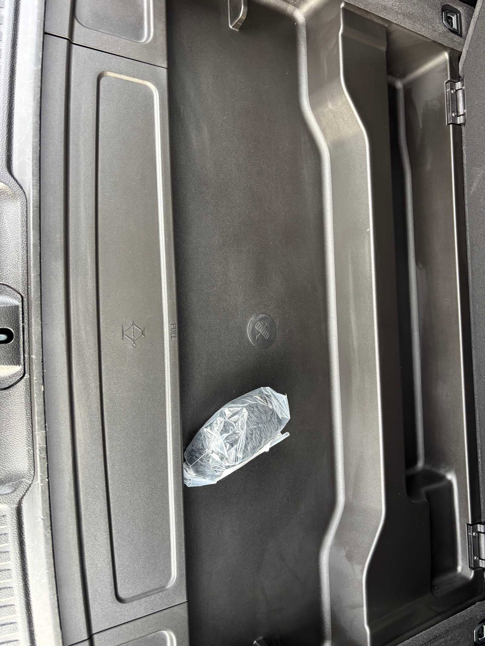 Certified 2024 Jeep Wagoneer L Series III w/ Flexible Seating Group image 11