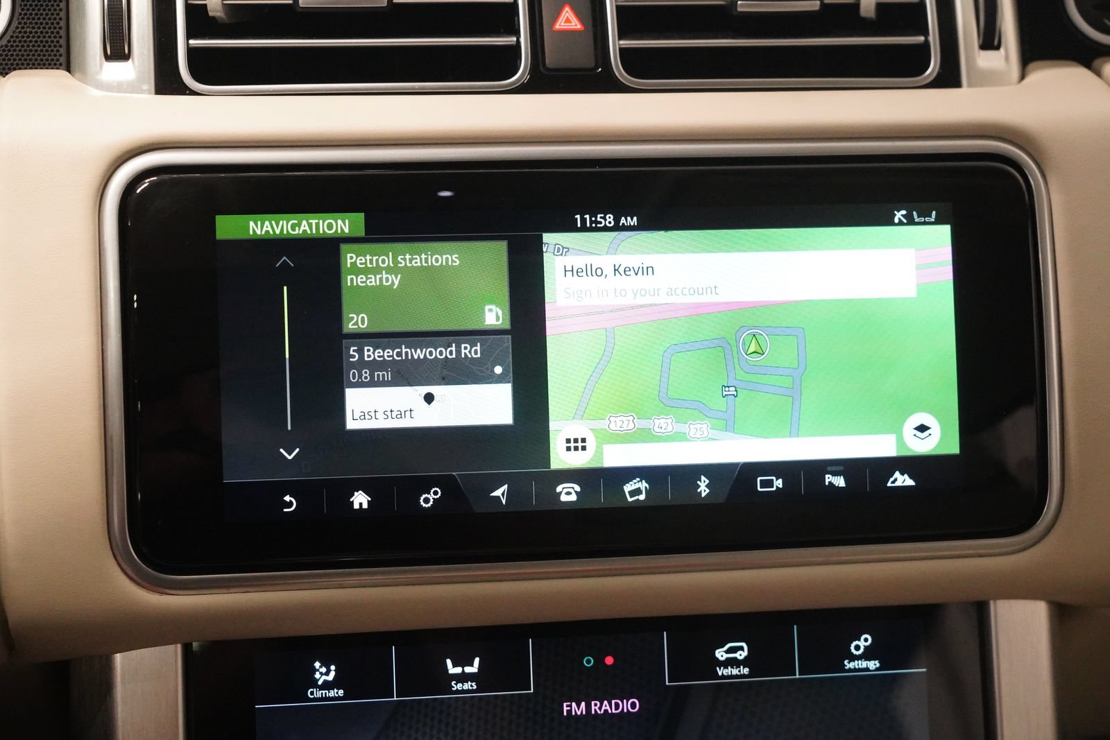 Used 2020 Land Rover Range Rover HSE AWD/4WD image 21