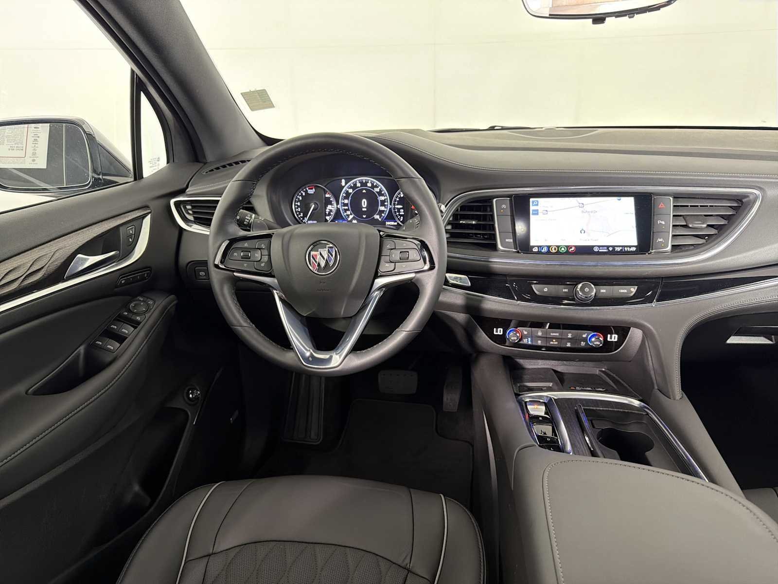 Certified 2023 Buick Enclave Avenir FWD image 24
