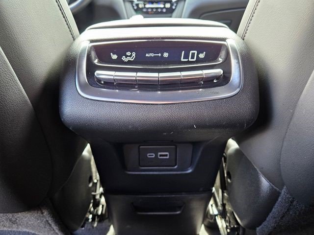 Certified 2024 Cadillac XT6 Premium Luxury w/ Technology Package FWD image 8