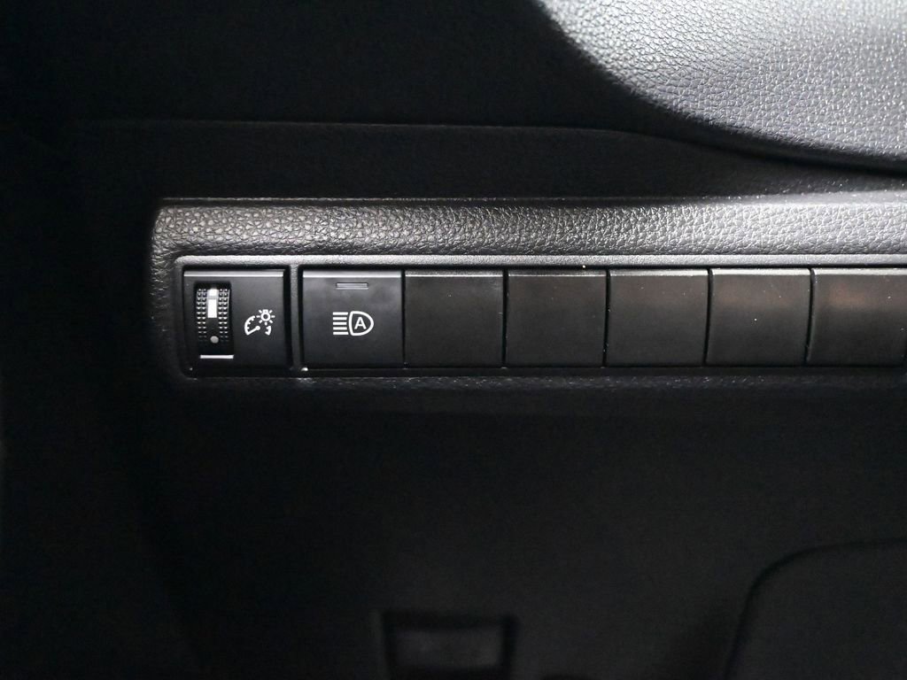Used 2023 Toyota Corolla LE image 34