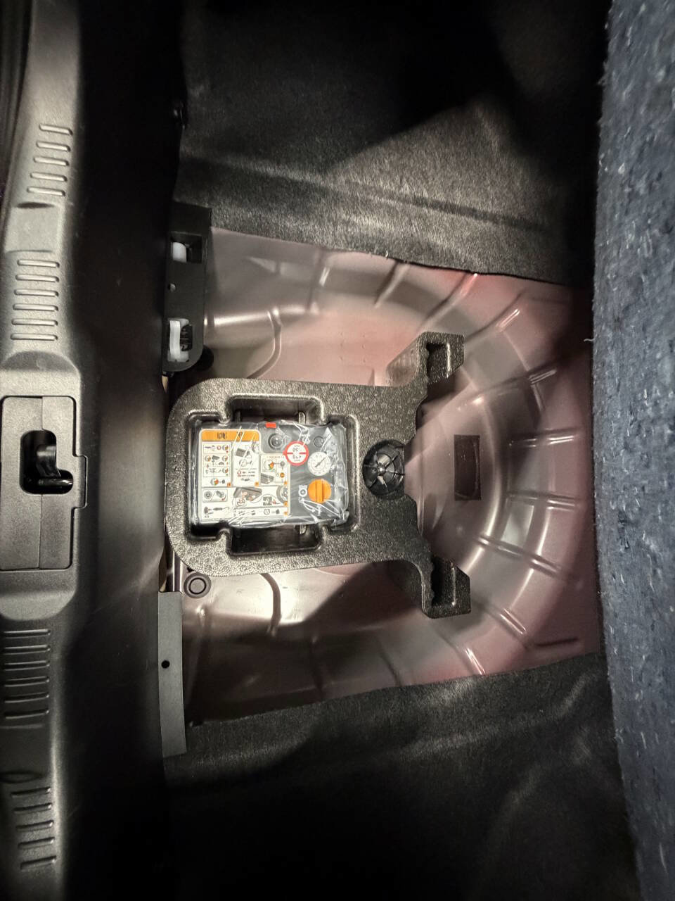 Used 2022 Ford Mustang Premium w/ Equipment Group 201A image 7