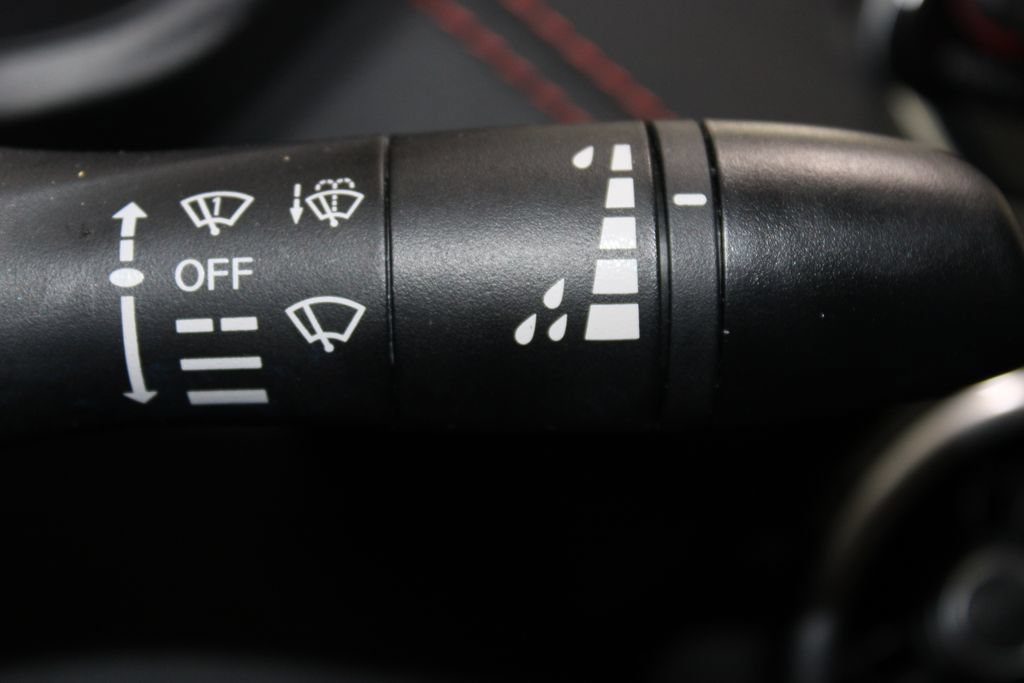 Used 2024 Nissan Sentra SR FWD image 23