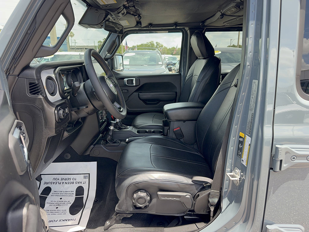 Used 2024 Jeep Wrangler Unlimited Sport AWD/4WD image 13