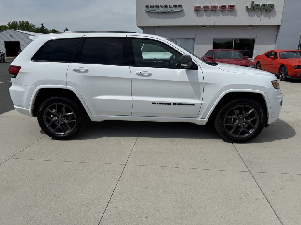 Used 2021 Jeep Grand Cherokee Limited w/ Quick Order Package 28K 80th AWD/4WD image 9