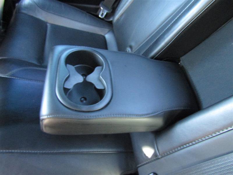 Used 2015 Dodge Challenger SXT Plus w/ Driver Convenience Group image 28