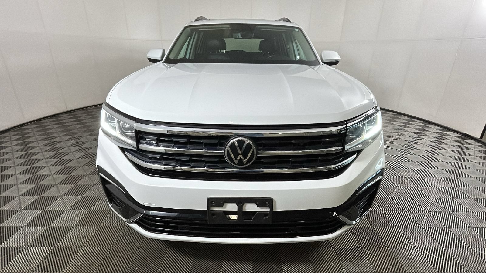Used 2021 Volkswagen Atlas SE w/ Panoramic Sunroof Package AWD/4WD image 9