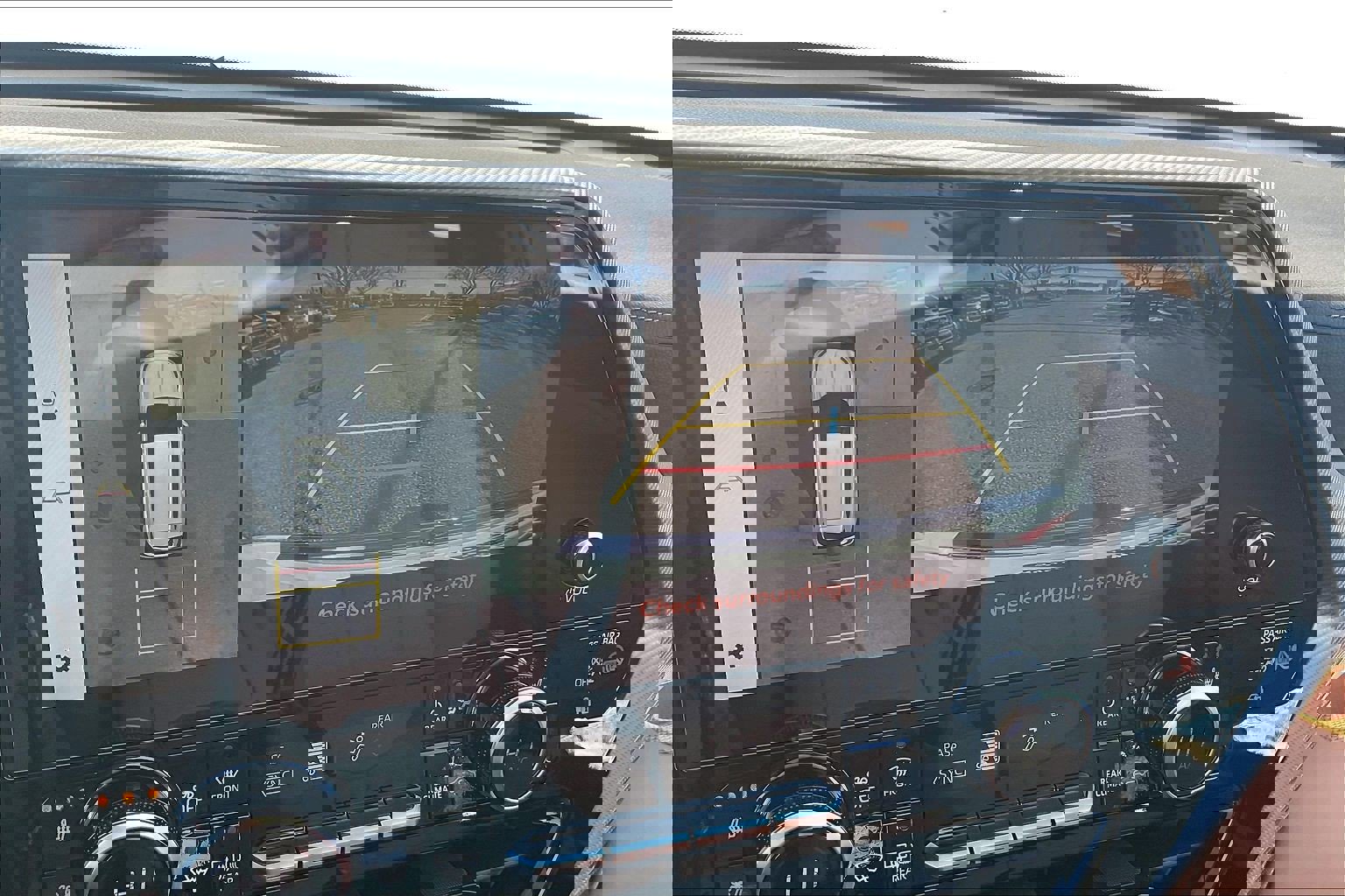 Used 2024 Toyota Highlander Platinum image 26