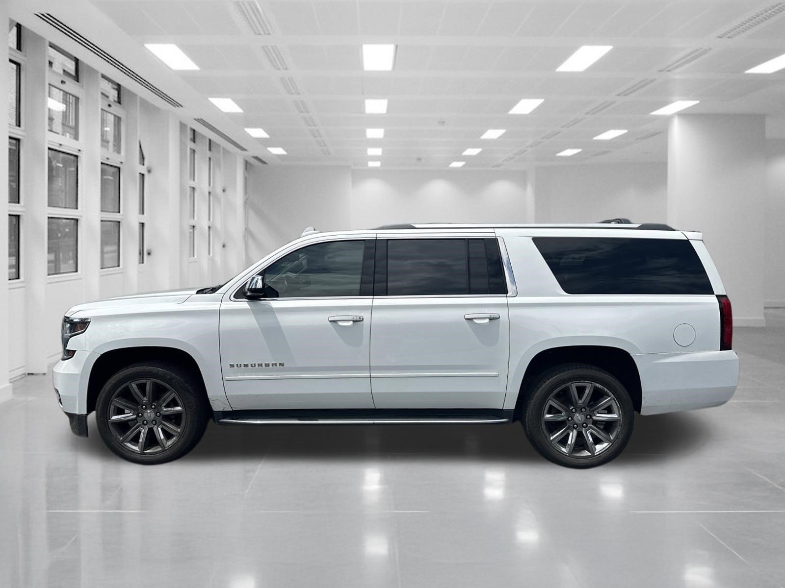 Used 2018 Chevrolet Suburban Premier RWD image 5