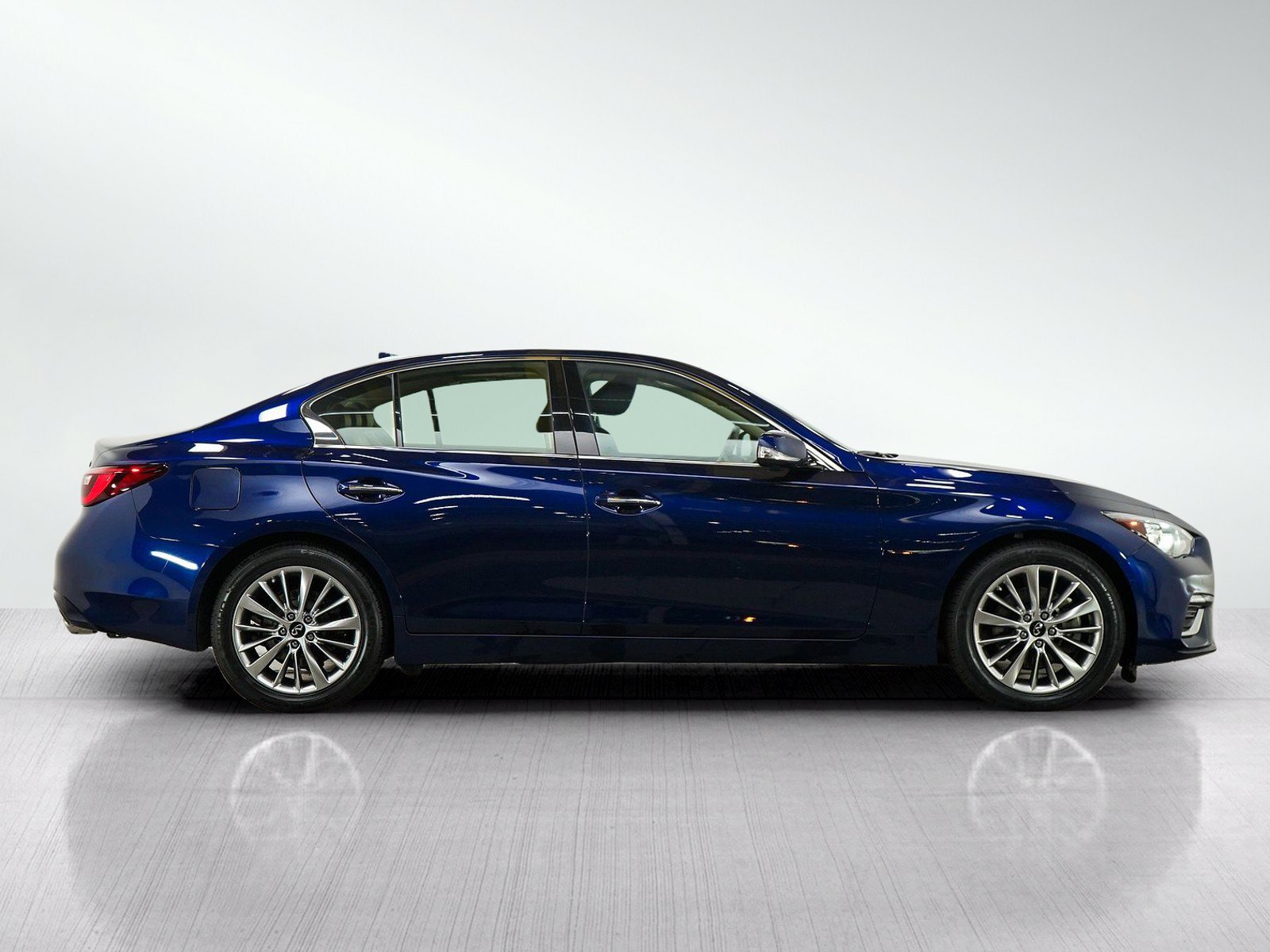 Used 2023 INFINITI Q50 Luxe AWD/4WD image 6