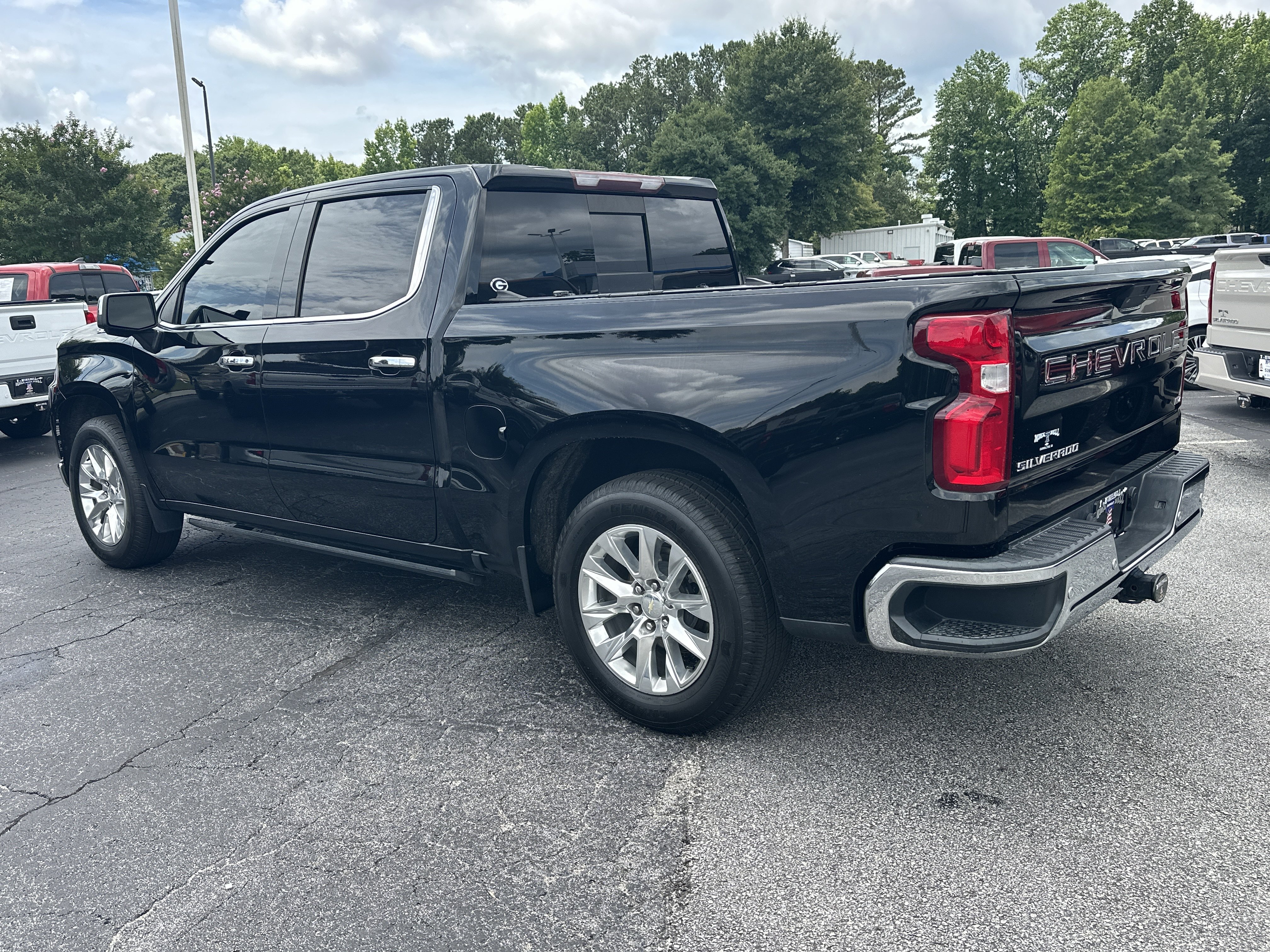 Used 2021 Chevrolet Silverado 1500 LTZ RWD image 5