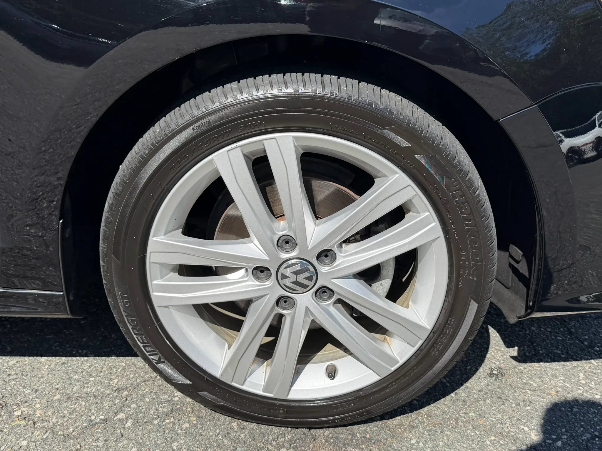 Used 2017 Volkswagen Jetta SEL FWD image 9