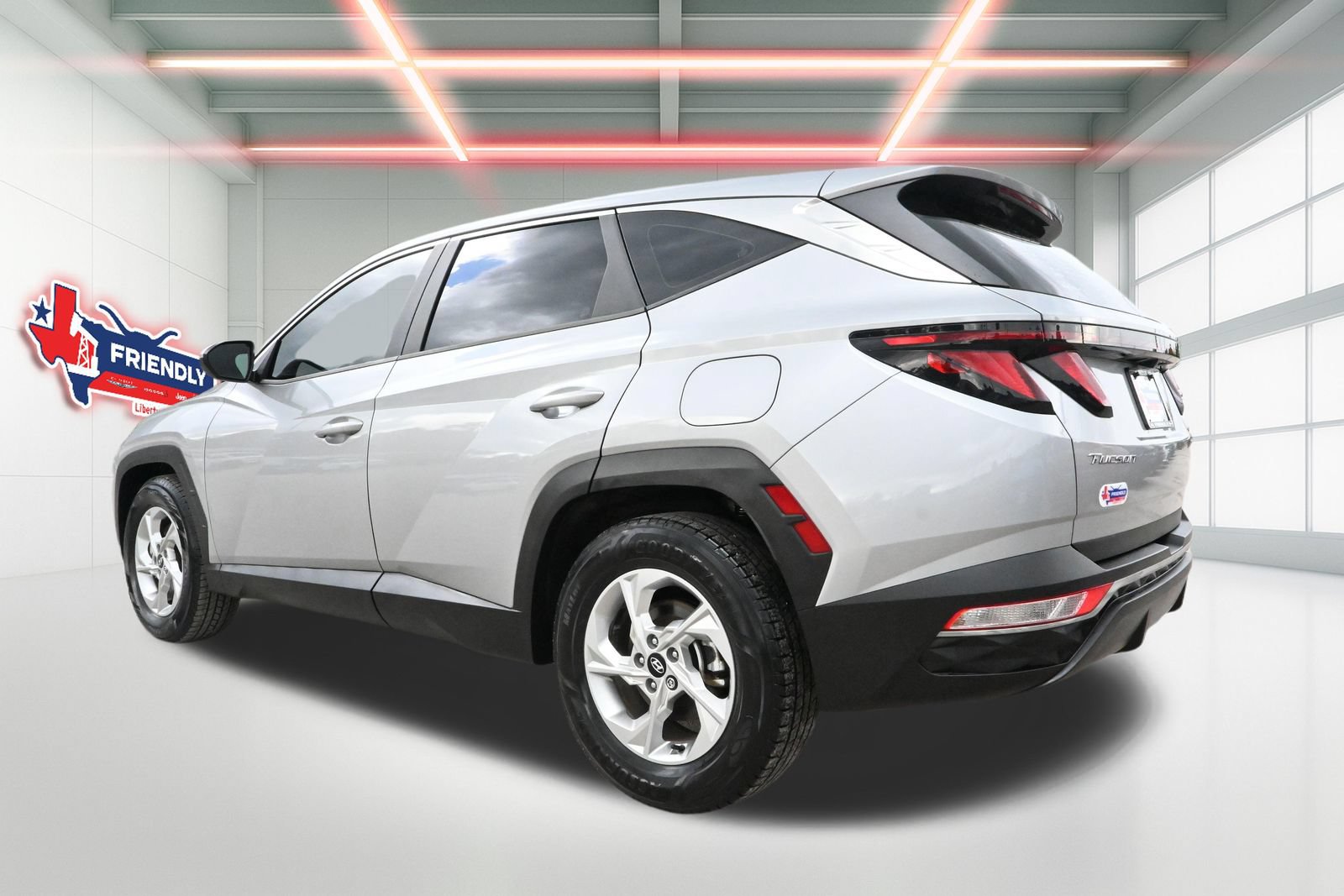 Used 2022 Hyundai Tucson SE FWD image 2