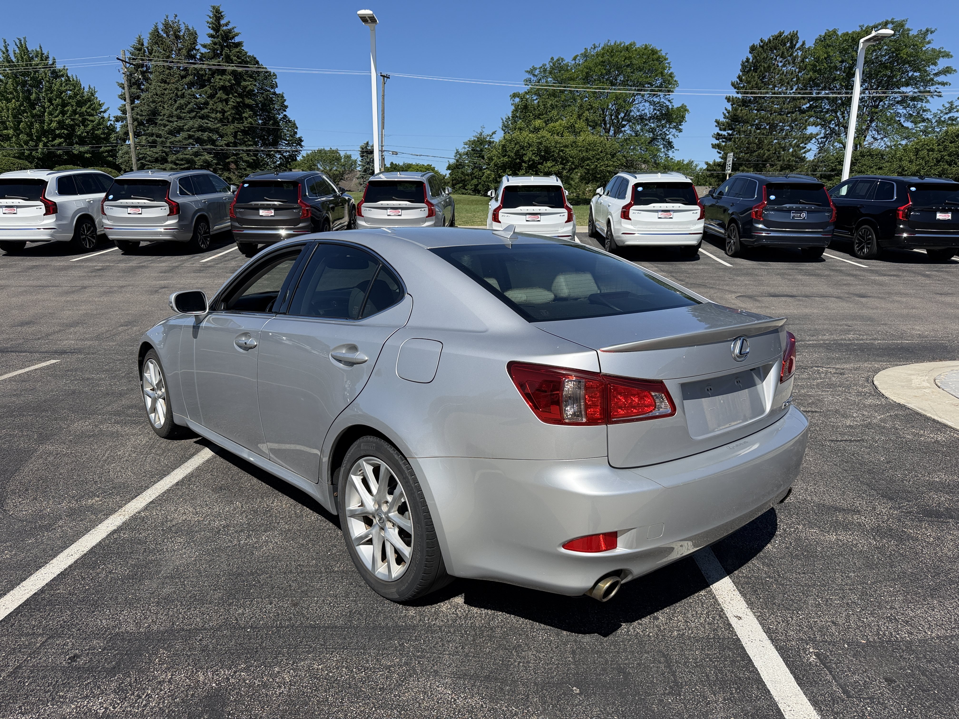 Used 2011 Lexus IS 250 w/ Premium Pkg Value Edition RWD image 5