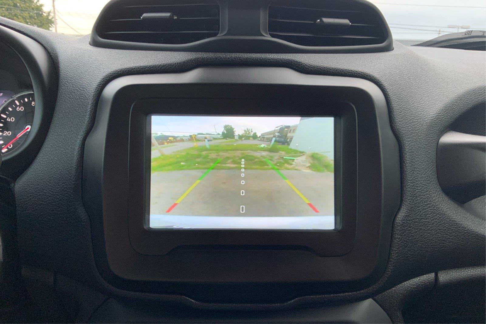 Used 2020 Jeep Renegade Limited AWD/4WD image 32