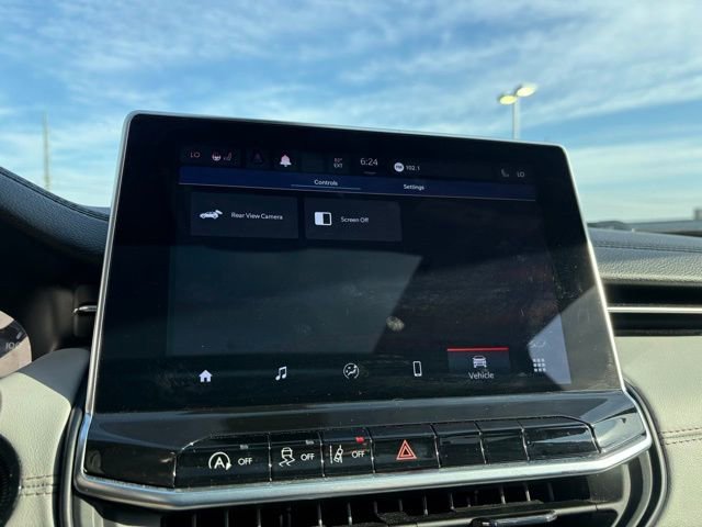 Used 2022 Jeep Compass Limited w/ Sun and Sound Group AWD/4WD image 19