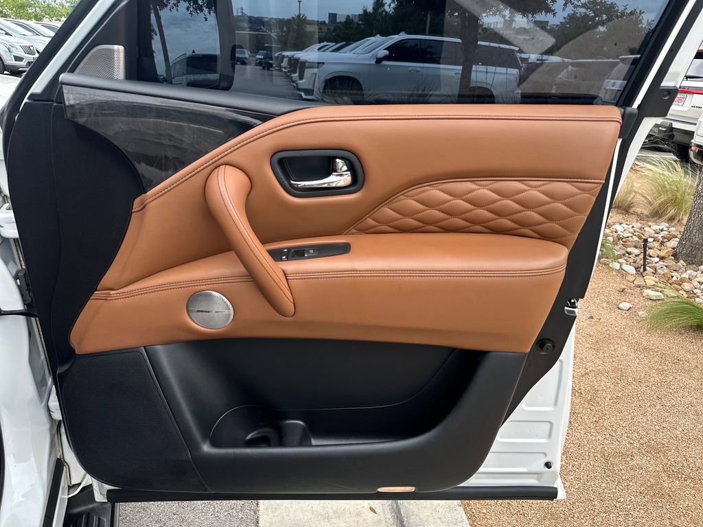 Used 2023 INFINITI QX80 Sensory w/ Cargo Package AWD/4WD image 39