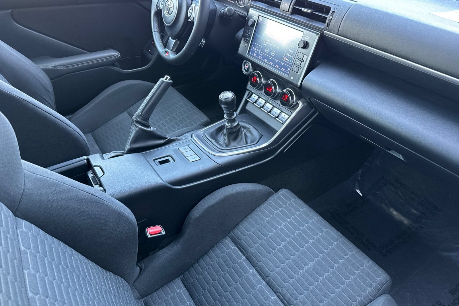 Used 2023 Toyota GR86 RWD image 15