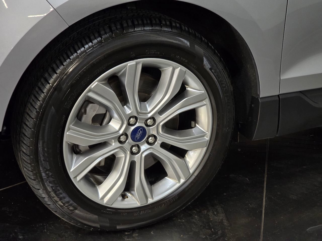 Used 2022 Ford Edge Titanium image 14