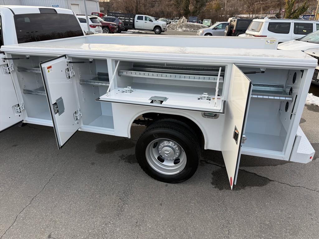 New 2026 RAM 5500 Tradesman w/ Chrome Appearance Group image 33