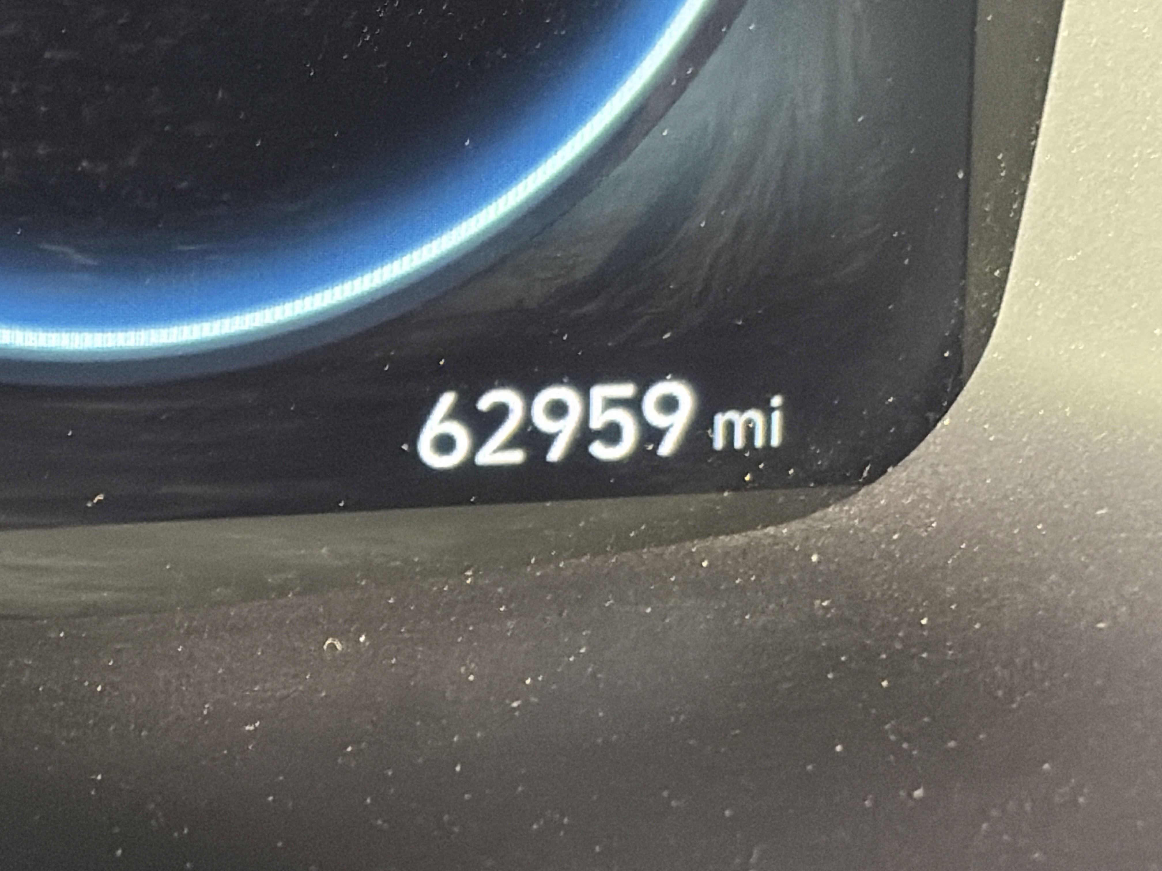 Certified 2023 Hyundai Santa Fe Limited w/ Cargo Package AWD/4WD image 5