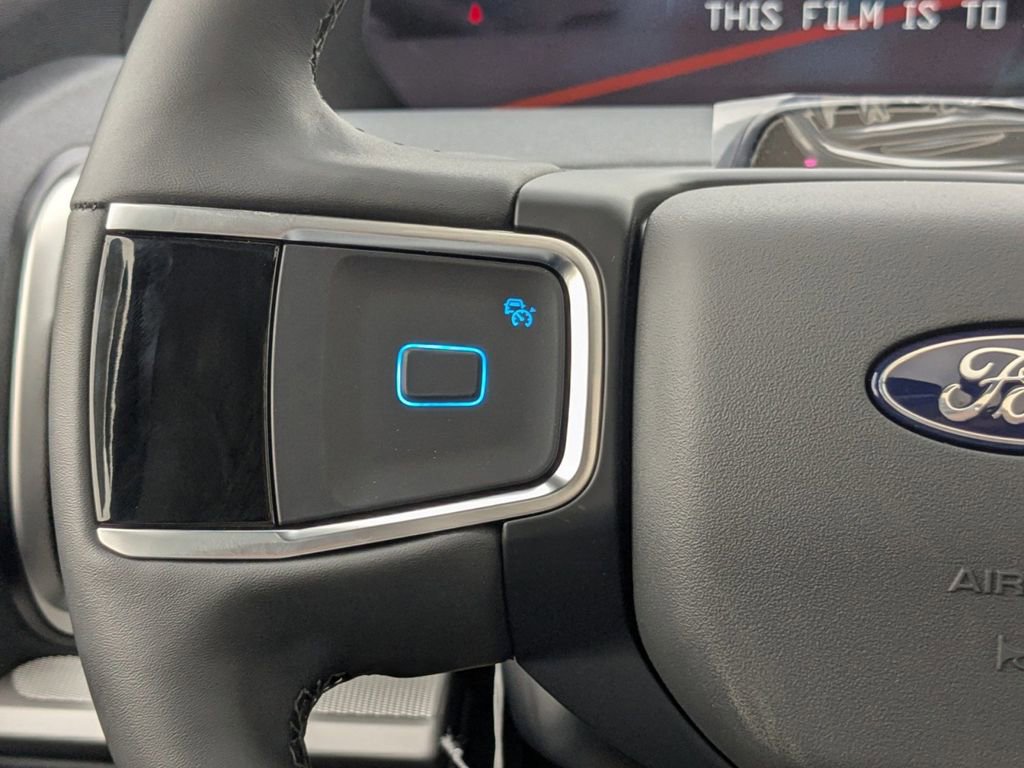 New 2026 Ford Expedition Active image 29