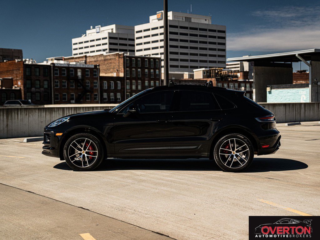Used 2023 Porsche Macan image 8
