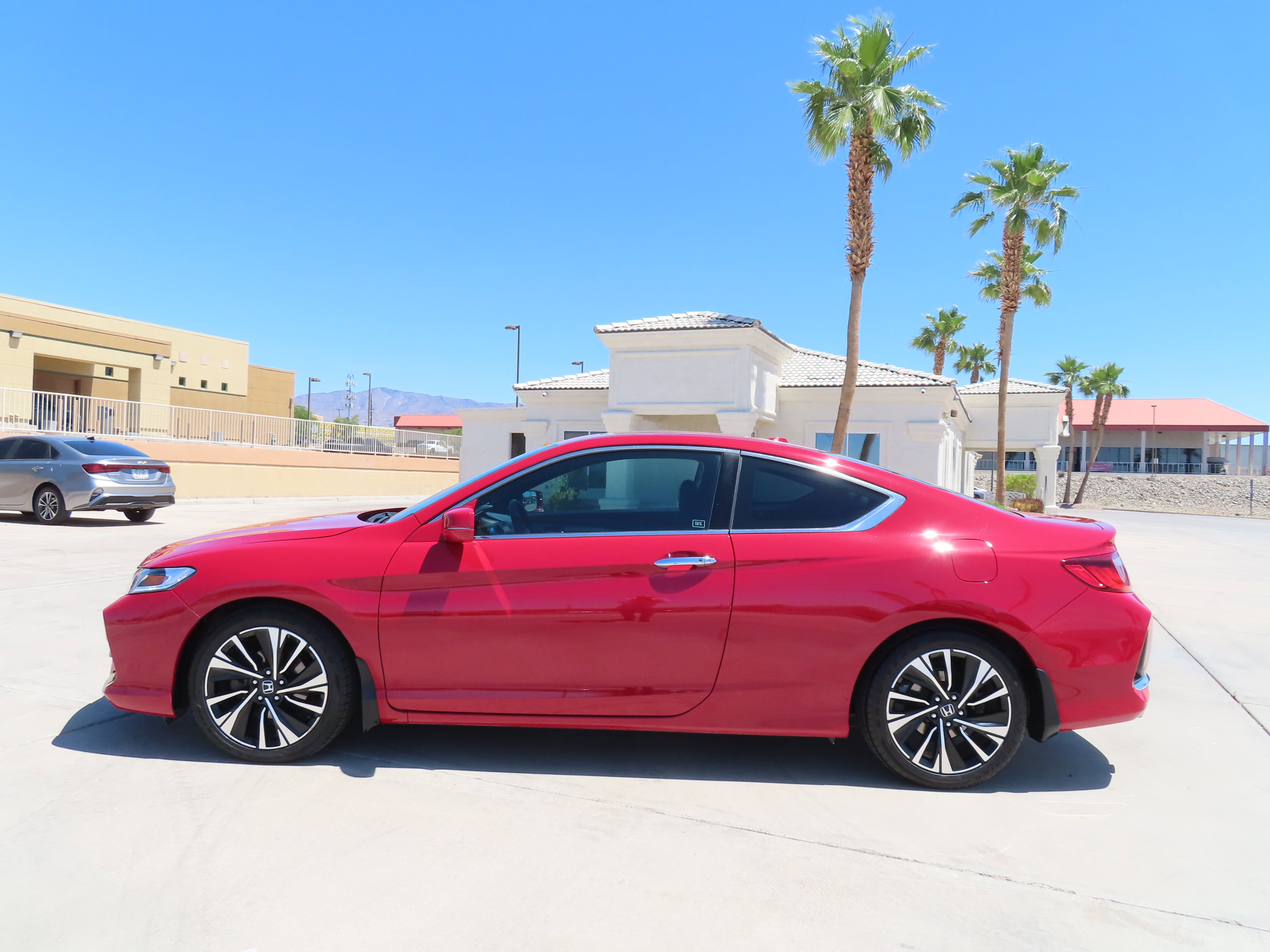 Used 2017 Honda Accord EX-L image 4