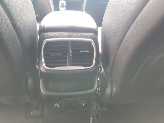 Used 2019 Hyundai Santa Fe AWD image 19