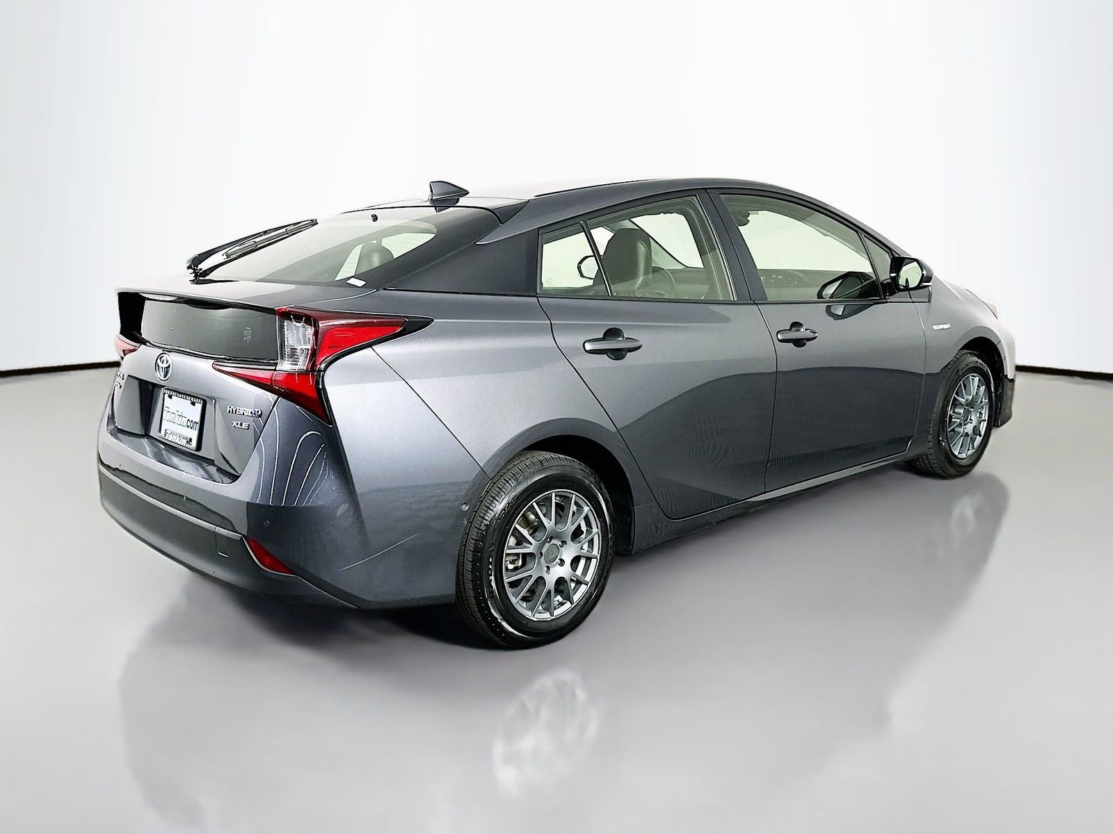 Used 2019 Toyota Prius XLE AWD/4WD image 7