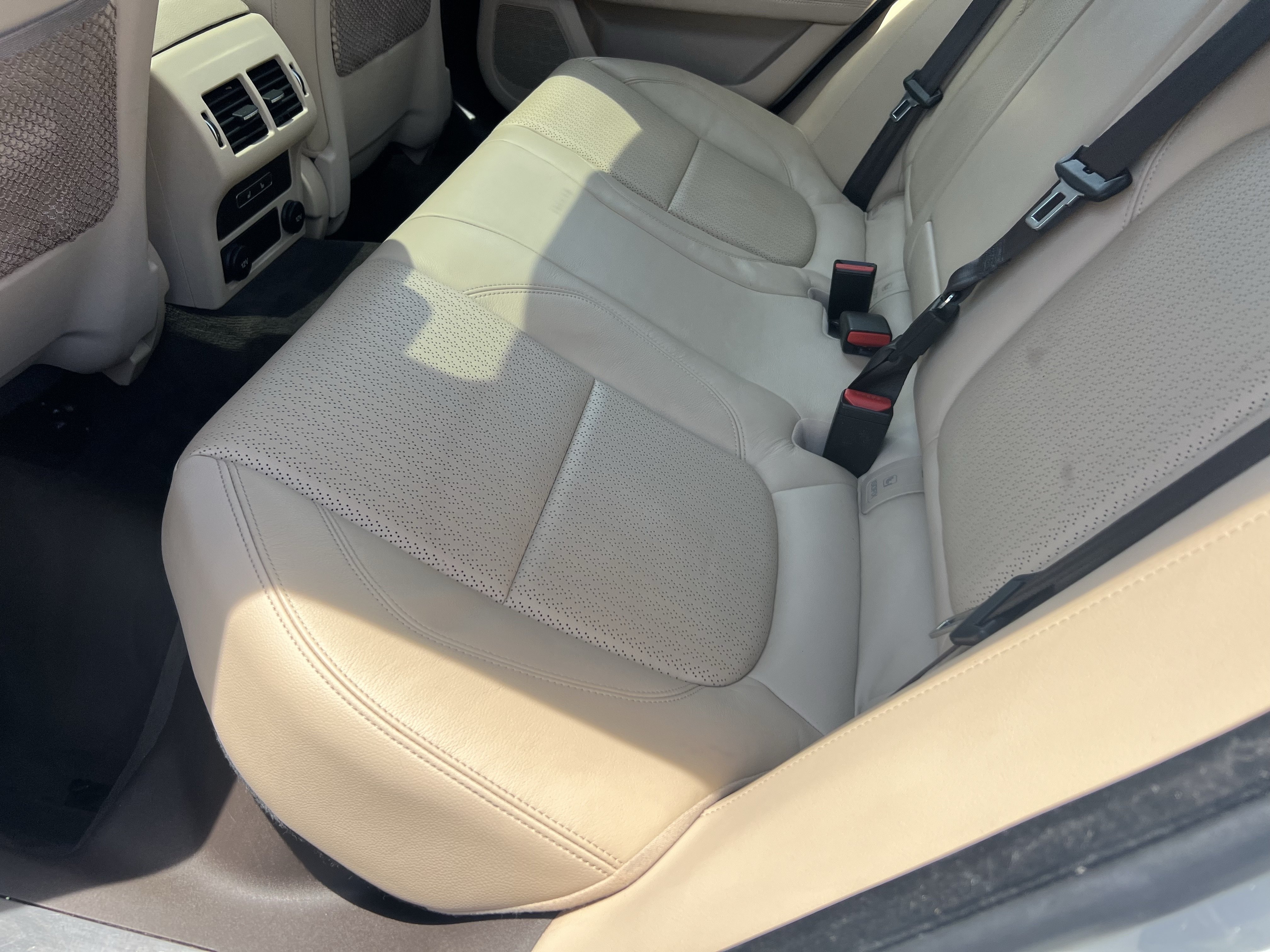 Used 2017 Jaguar XF Prestige RWD image 34