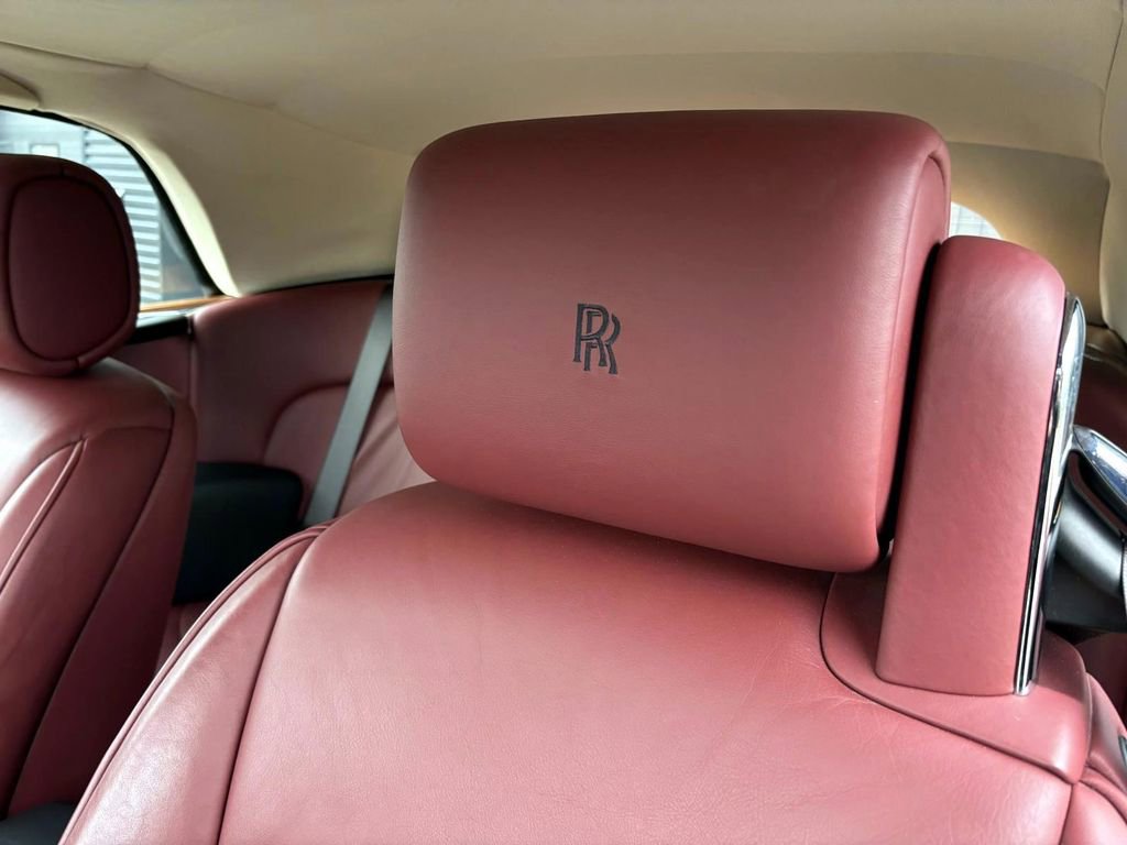 Used 2010 Rolls-Royce Phantom Drophead Coupe image 16