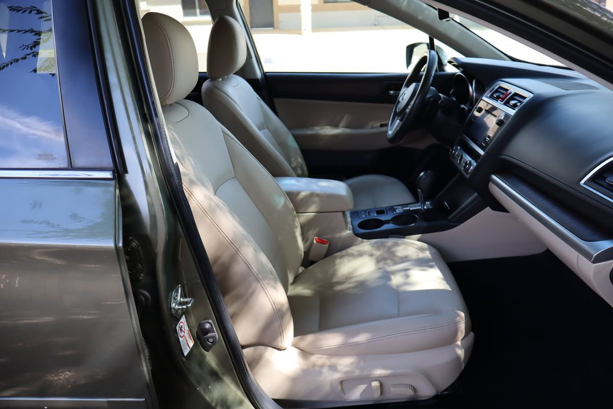 Used 2017 Subaru Outback 3.6R Limited AWD/4WD image 22