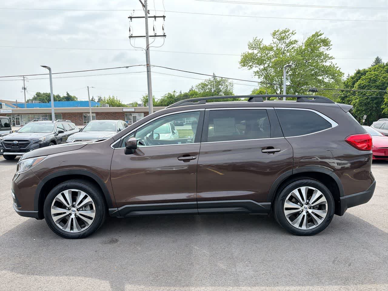 Used 2020 Subaru Ascent Premium w/ Sport Package AWD/4WD image 10