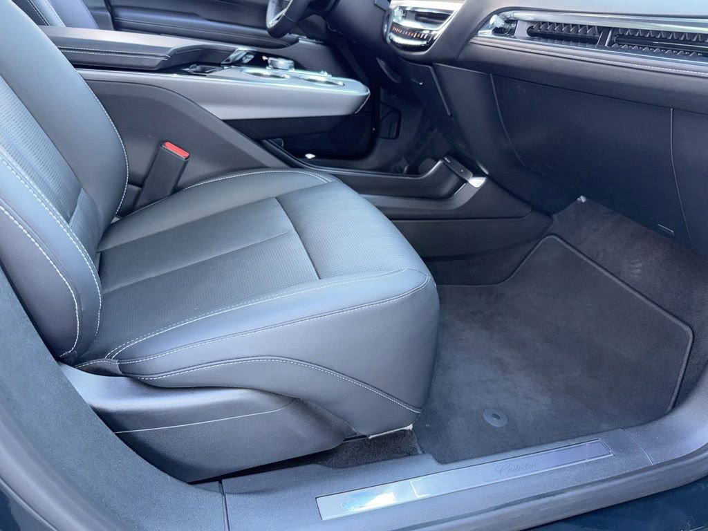 Used 2024 Cadillac Lyriq Sport AWD/4WD image 44