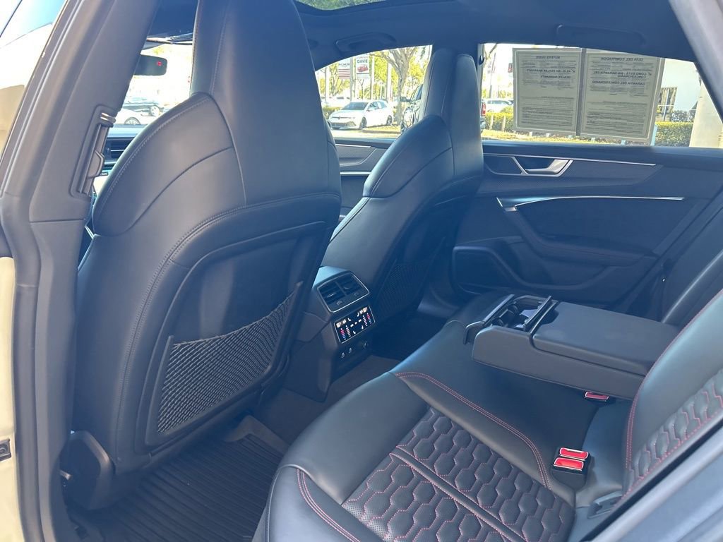 Used 2022 Audi RS 7 Sportback w/ Black Optic Package image 38