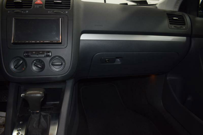 Used 2009 Volkswagen Jetta S image 20