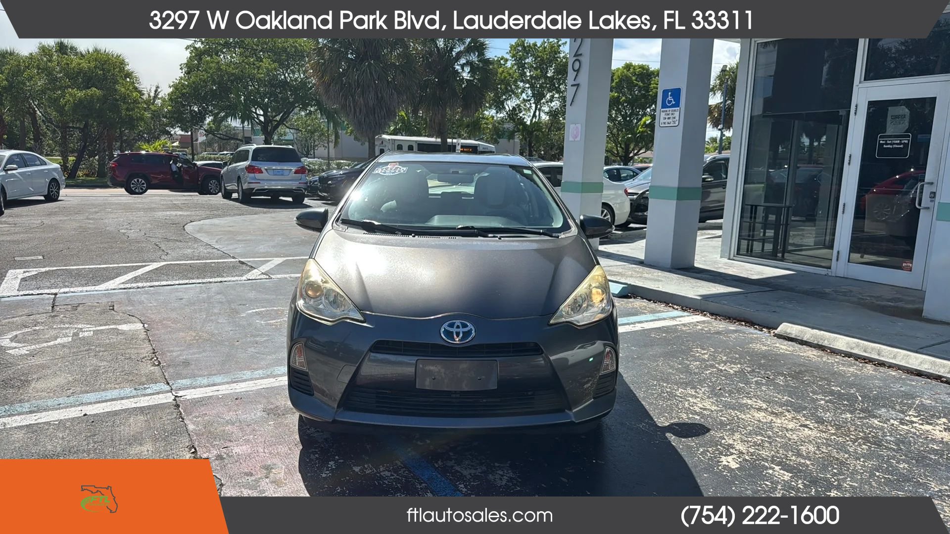Used 2013 Toyota Prius C One FWD image 5