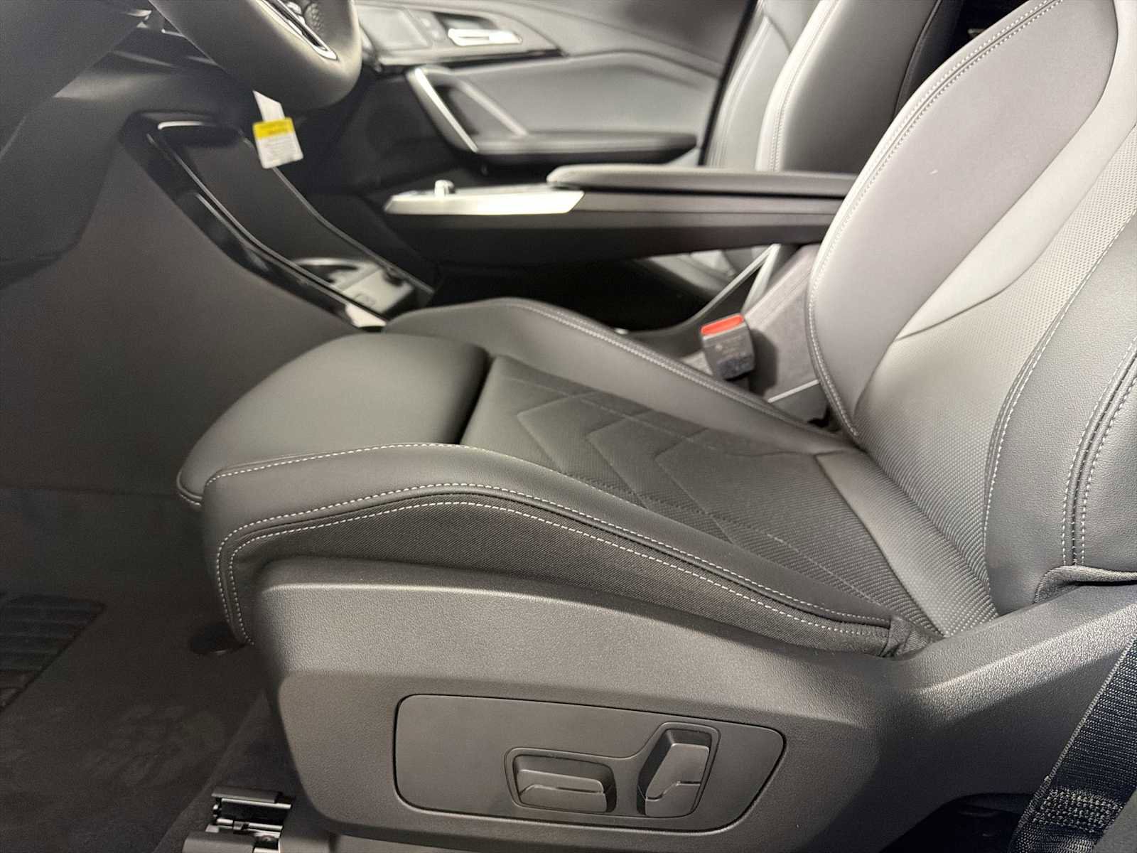 New 2026 BMW X2 xDrive28i w/ M Sport Package image 12