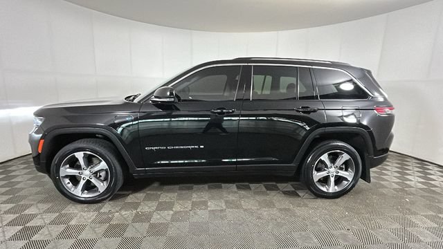 Used 2023 Jeep Grand Cherokee 4WD 4xe image 5