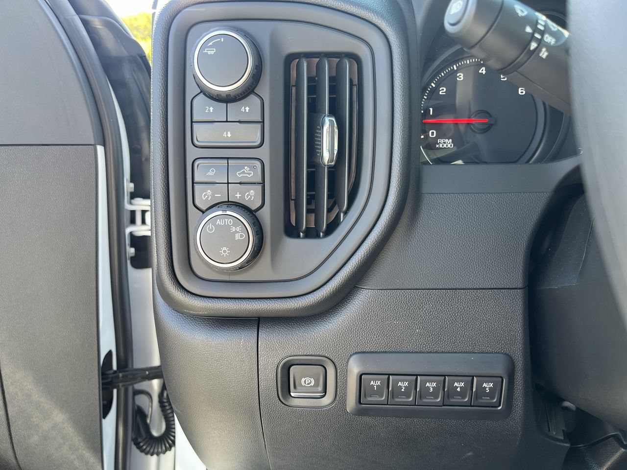 New 2026 Chevrolet Silverado 2500 W/T w/ WT Convenience Package AWD/4WD image 16