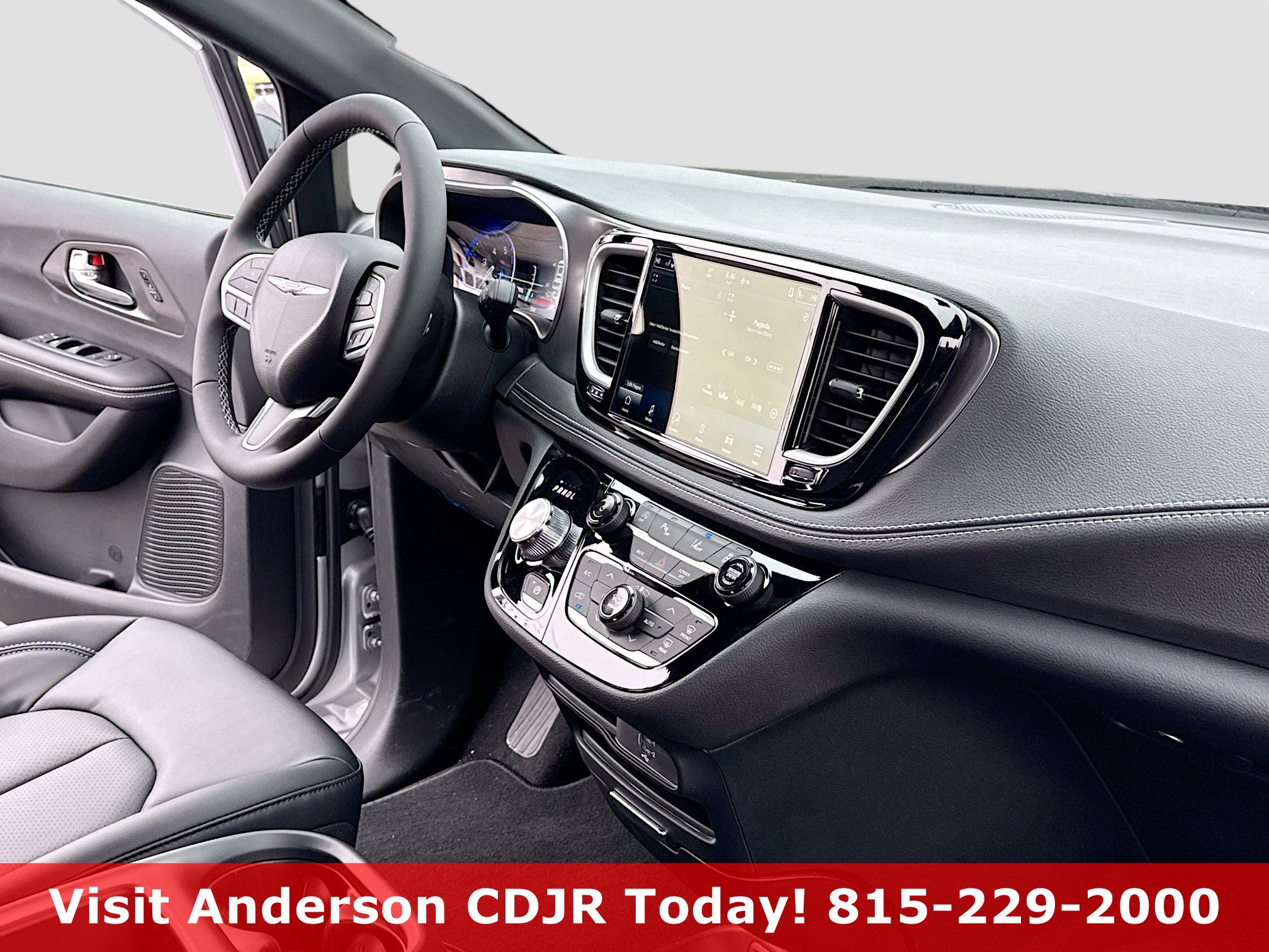New 2026 Chrysler Pacifica Select AWD/4WD image 5