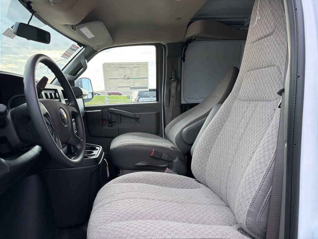 New 2026 Chevrolet Express 2500 w/ Driver Convenience Package RWD image 15