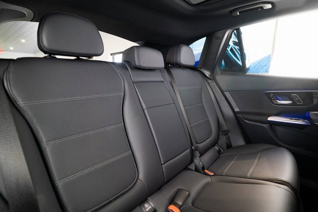 New 2026 Mercedes-Benz GLC 300 4MATIC image 32