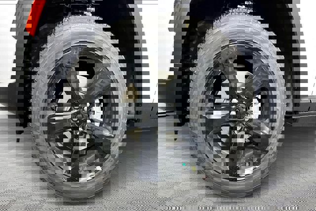 New 2025 Jeep Grand Cherokee Altitude image 12