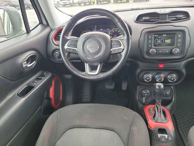 Used 2017 Jeep Renegade Trailhawk image 15