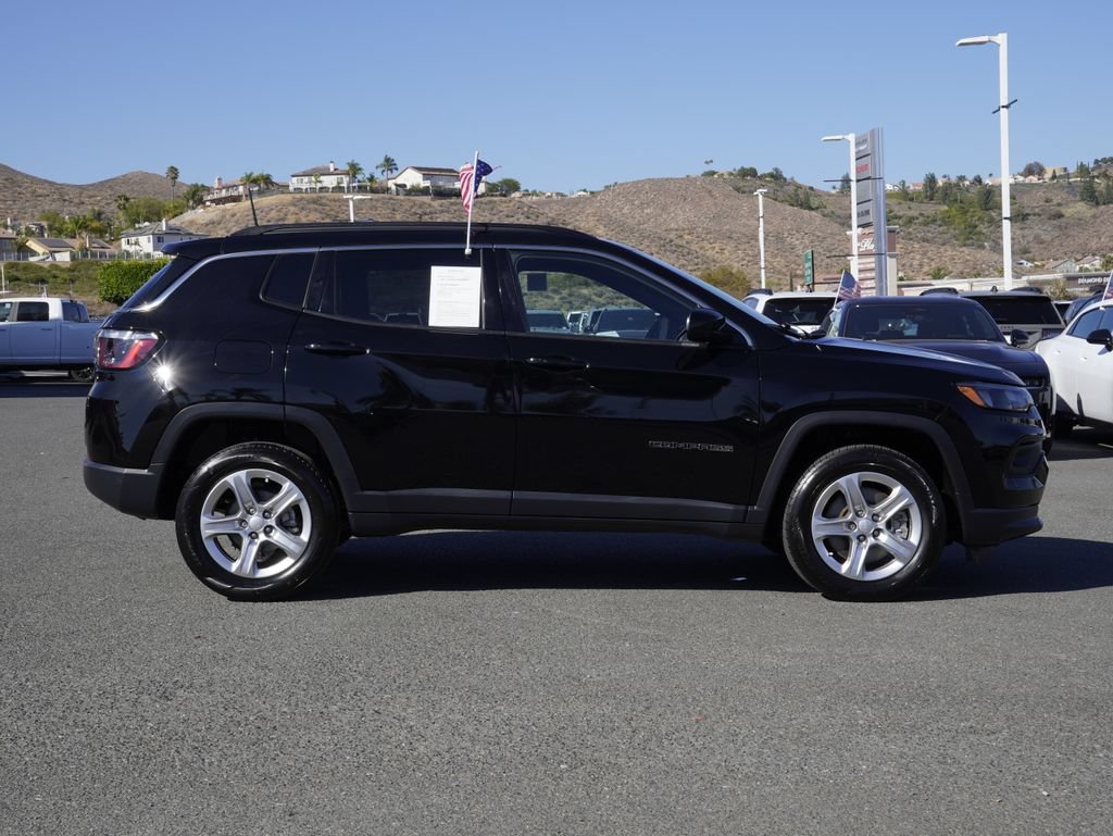 Certified 2024 Jeep Compass Latitude AWD/4WD video 3