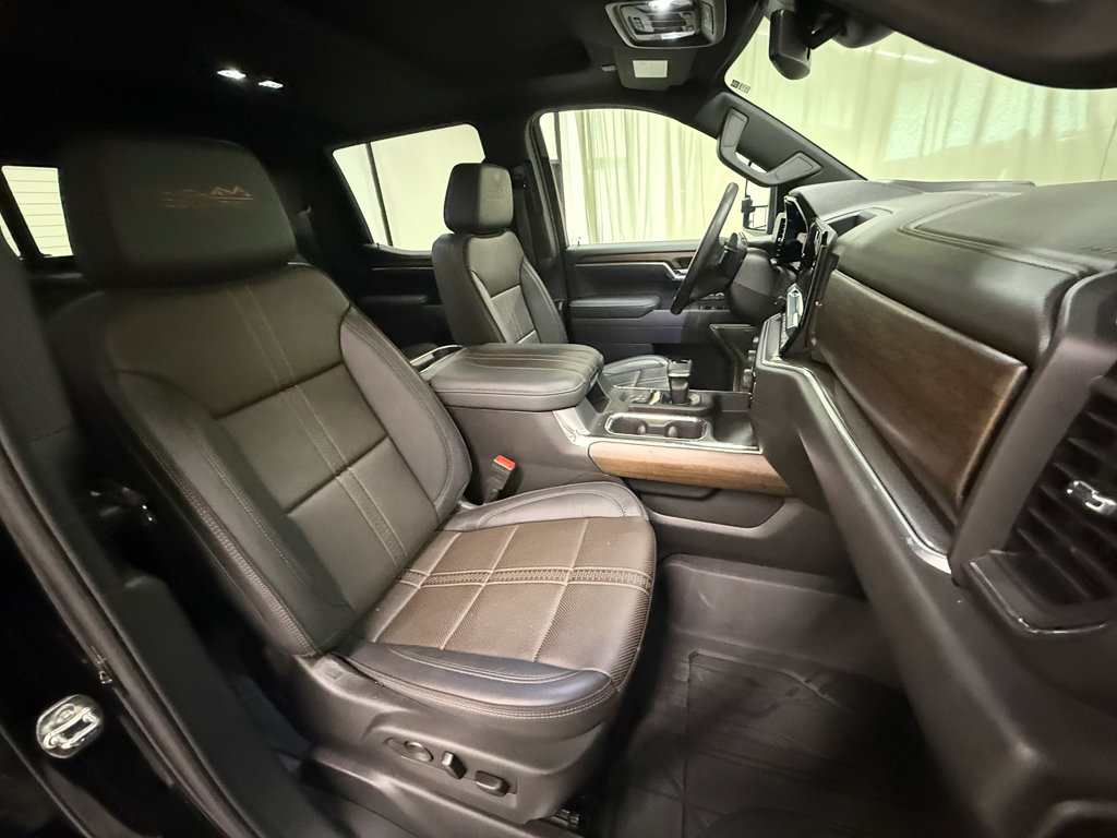 Certified 2025 Chevrolet Silverado 1500 High Country w/ High Country Premium Package AWD/4WD image 25